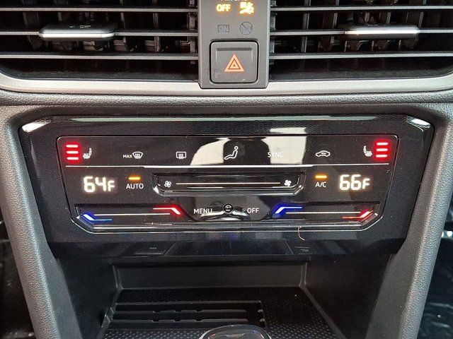 2025 Volkswagen Taos SE Black