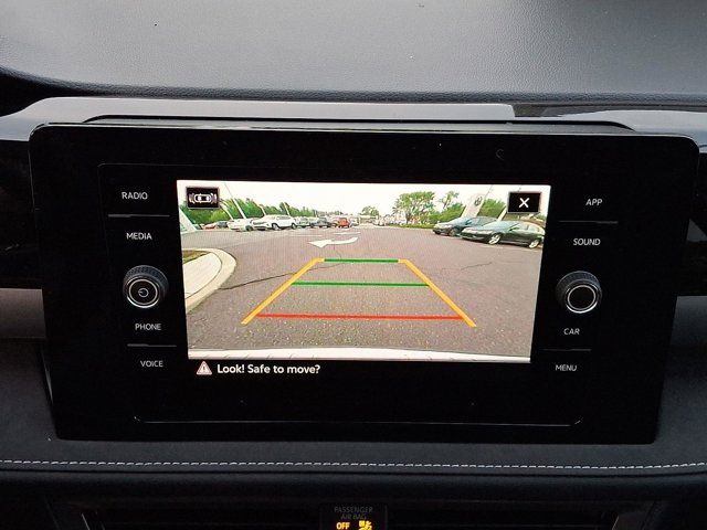 2025 Volkswagen Taos SE Black