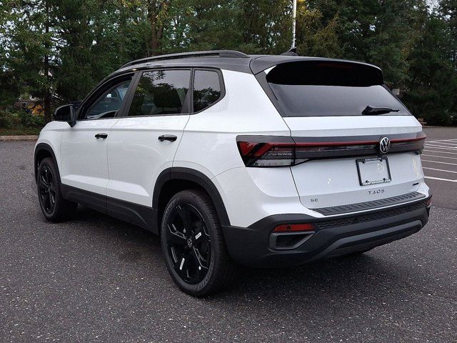 2025 Volkswagen Taos SE Black