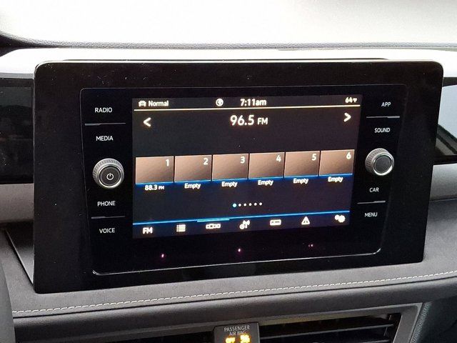 2025 Volkswagen Taos SE Black