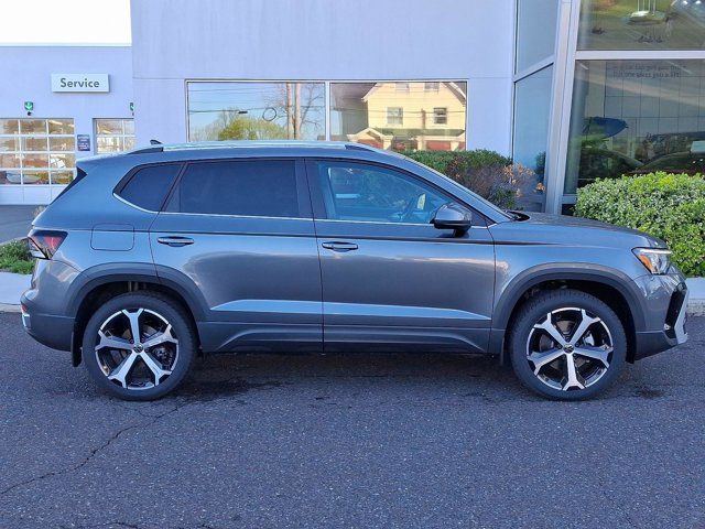 2025 Volkswagen Taos SEL