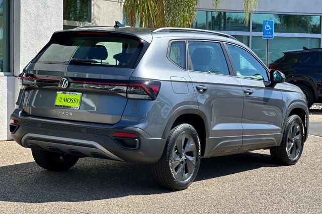 2025 Volkswagen Taos 1.5T S 2025 Volkswagen Taos 1.5T S