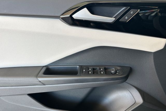 2025 Volkswagen Taos 1.5T S 2025 Volkswagen Taos 1.5T S