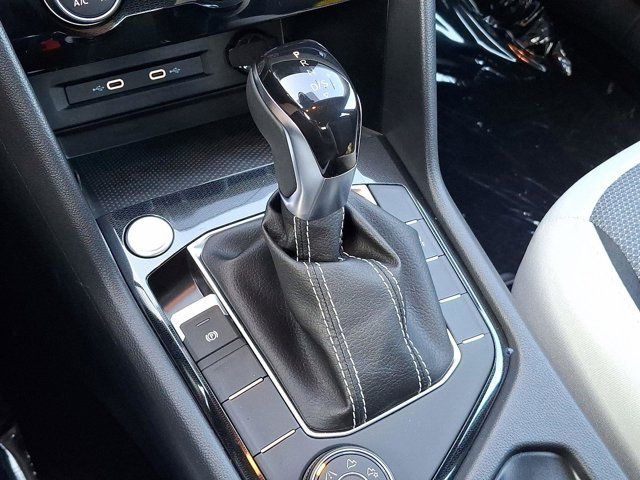 2025 Volkswagen Taos S