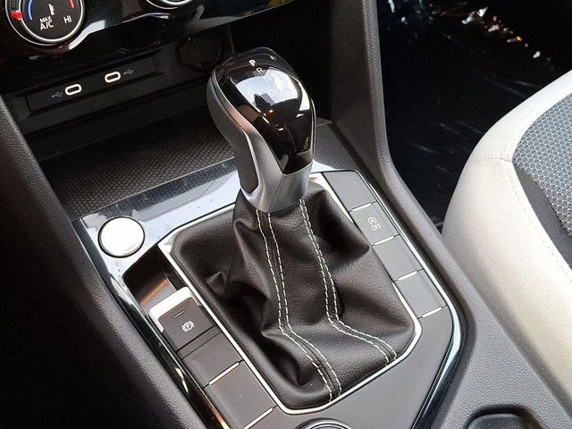 2025 Volkswagen Taos S