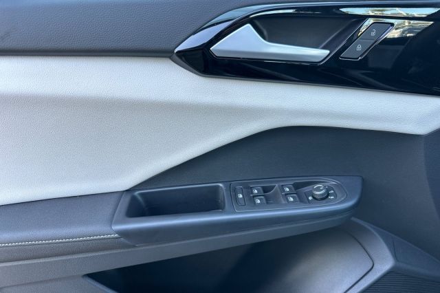 2025 Volkswagen Taos 1.5T S 2025 Volkswagen Taos 1.5T S