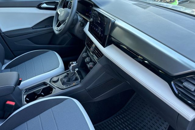 2025 Volkswagen Taos 1.5T S 2025 Volkswagen Taos 1.5T S