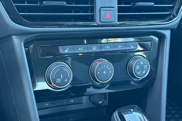 2025 Volkswagen Taos 1.5T S 2025 Volkswagen Taos 1.5T S