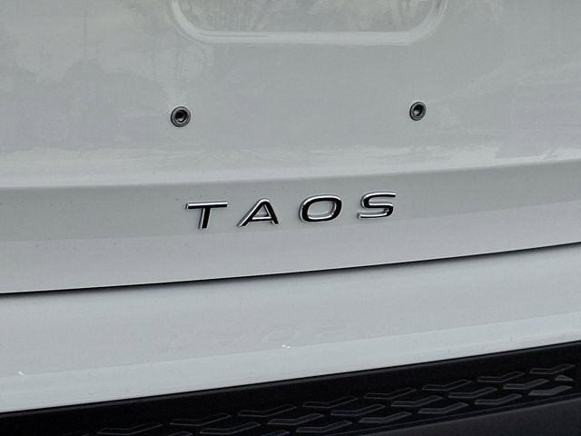 2025 Volkswagen Taos SE