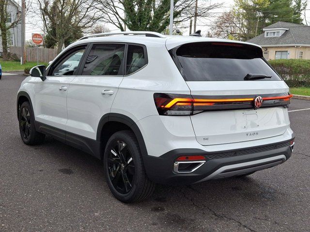 2025 Volkswagen Taos SE