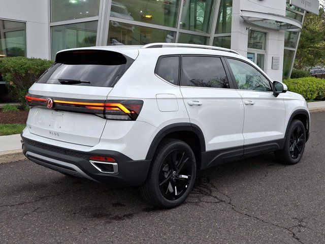 2025 Volkswagen Taos SE