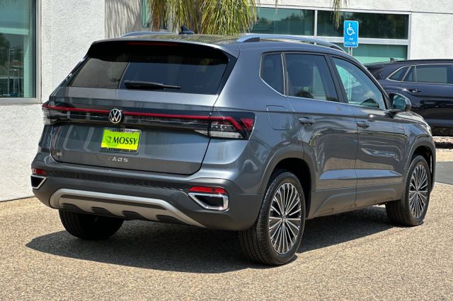 2025 Volkswagen Taos 1.5T SE 2025 Volkswagen Taos 1.5T SE