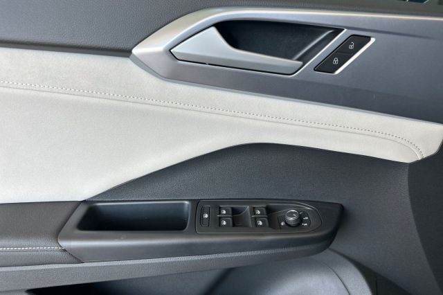 2025 Volkswagen Taos 1.5T SE 2025 Volkswagen Taos 1.5T SE