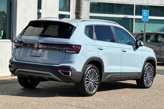 2025 Volkswagen Taos 1.5T SE 2025 Volkswagen Taos 1.5T SE