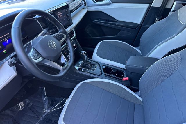 2025 Volkswagen Taos 1.5T SE 2025 Volkswagen Taos 1.5T SE