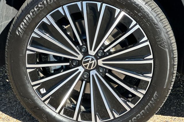 2025 Volkswagen Taos 1.5T SE 2025 Volkswagen Taos 1.5T SE