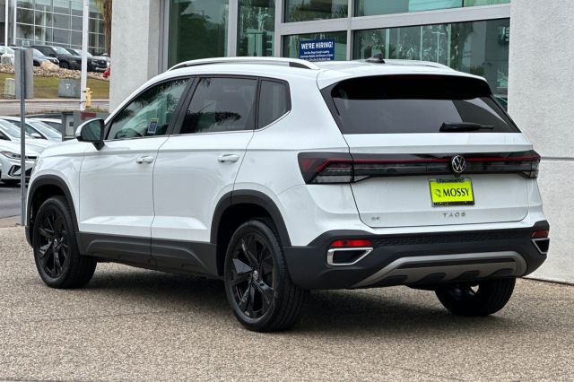 2025 Volkswagen Taos 1.5T SE 2025 Volkswagen Taos 1.5T SE