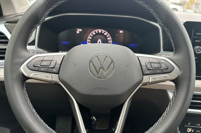 2025 Volkswagen Taos 1.5T SE 2025 Volkswagen Taos 1.5T SE