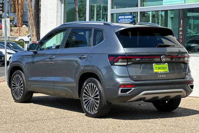 2025 Volkswagen Taos 1.5T SE 2025 Volkswagen Taos 1.5T SE