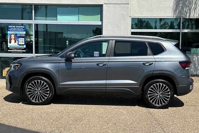 2025 Volkswagen Taos 1.5T SE 2025 Volkswagen Taos 1.5T SE