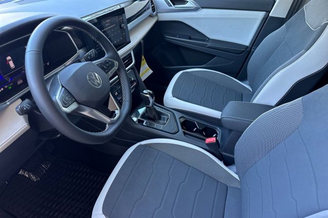 2025 Volkswagen Taos 1.5T SE 2025 Volkswagen Taos 1.5T SE