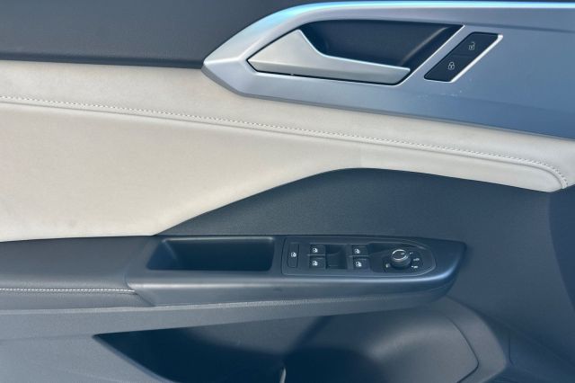 2025 Volkswagen Taos 1.5T SE 2025 Volkswagen Taos 1.5T SE