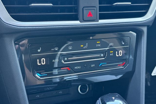 2025 Volkswagen Taos 1.5T SE 2025 Volkswagen Taos 1.5T SE