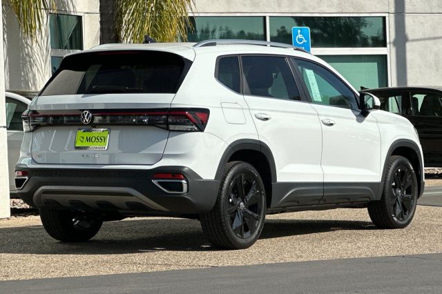 2025 Volkswagen Taos 1.5T SE 2025 Volkswagen Taos 1.5T SE