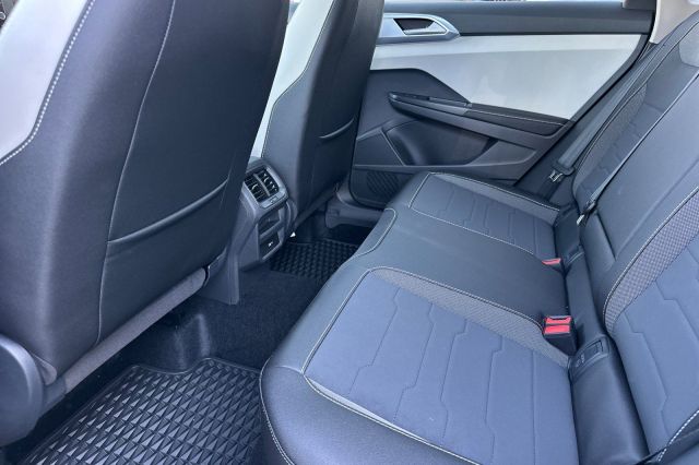 2025 Volkswagen Taos 1.5T SE 2025 Volkswagen Taos 1.5T SE