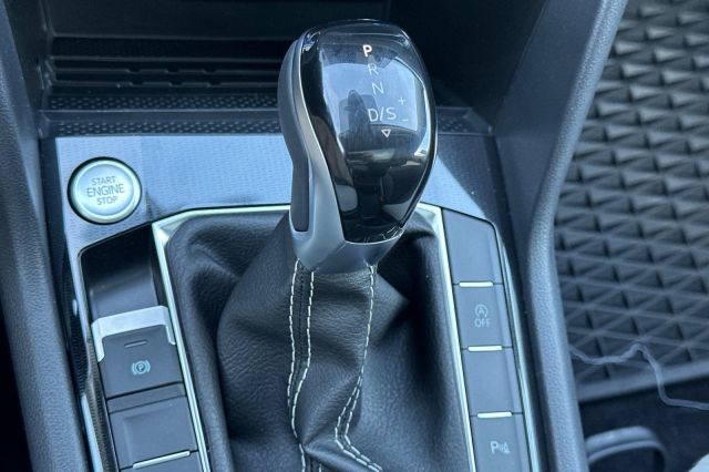 2025 Volkswagen Taos 1.5T SE 2025 Volkswagen Taos 1.5T SE