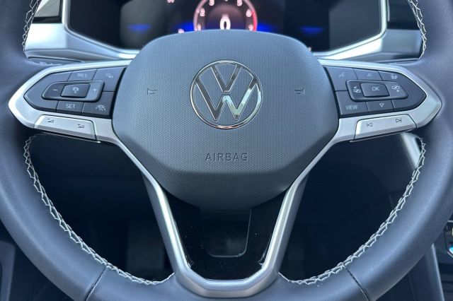 2025 Volkswagen Taos 1.5T SE 2025 Volkswagen Taos 1.5T SE