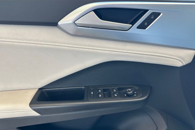 2025 Volkswagen Taos 1.5T SE 2025 Volkswagen Taos 1.5T SE