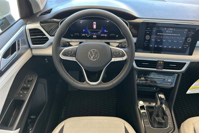 2025 Volkswagen Taos 1.5T SE 2025 Volkswagen Taos 1.5T SE