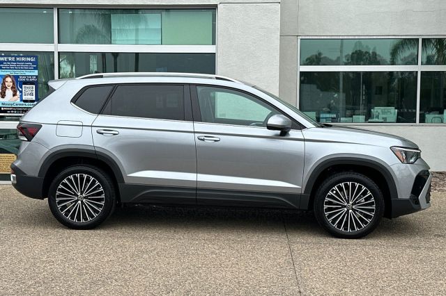 2025 Volkswagen Taos 1.5T SE 2025 Volkswagen Taos 1.5T SE