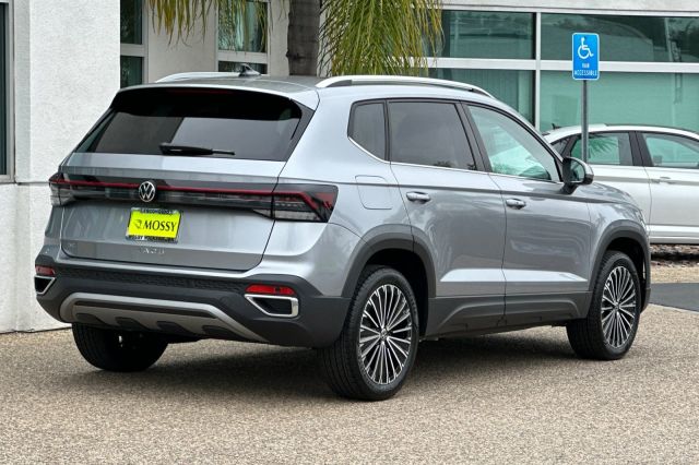 2025 Volkswagen Taos 1.5T SE 2025 Volkswagen Taos 1.5T SE