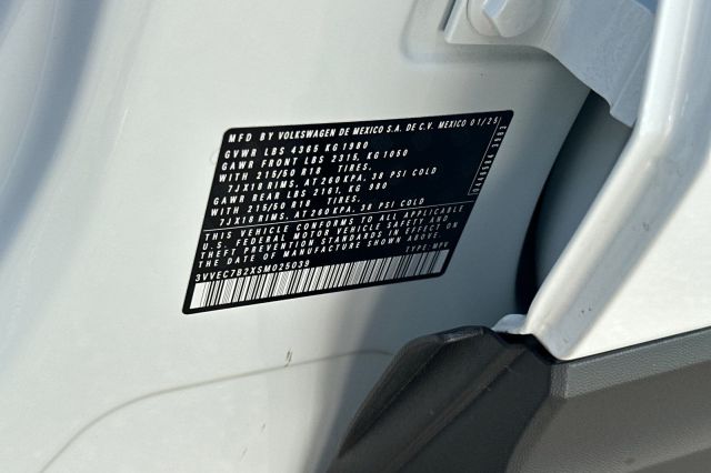 2025 Volkswagen Taos 1.5T SE