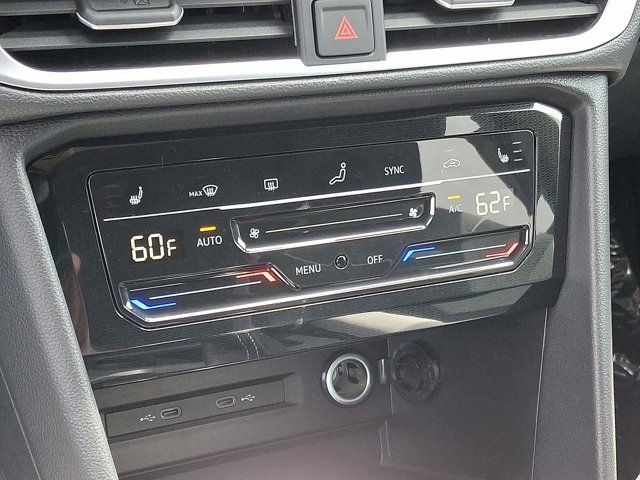 2025 Volkswagen Taos SE