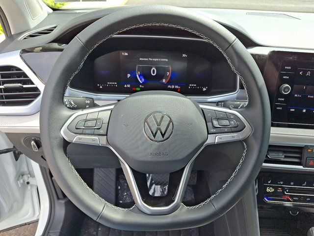 2025 Volkswagen Taos SE
