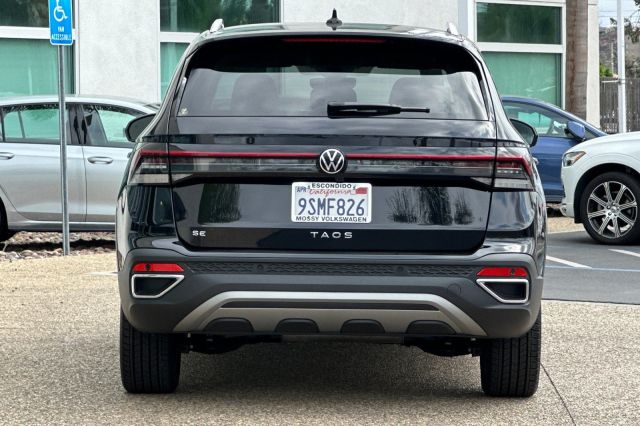 2025 Volkswagen Taos 1.5T SE 2025 Volkswagen Taos 1.5T SE