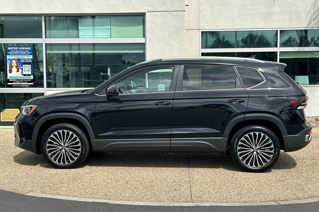 2025 Volkswagen Taos 1.5T SE 2025 Volkswagen Taos 1.5T SE