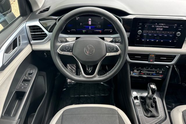 2025 Volkswagen Taos 1.5T SE 2025 Volkswagen Taos 1.5T SE