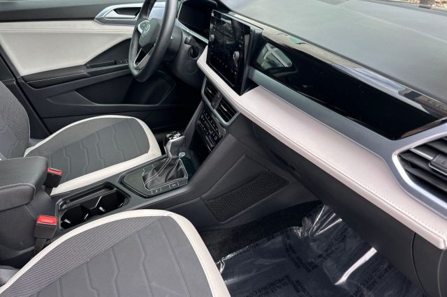 2025 Volkswagen Taos 1.5T SE 2025 Volkswagen Taos 1.5T SE