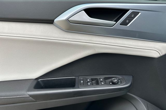 2025 Volkswagen Taos 1.5T SE 2025 Volkswagen Taos 1.5T SE