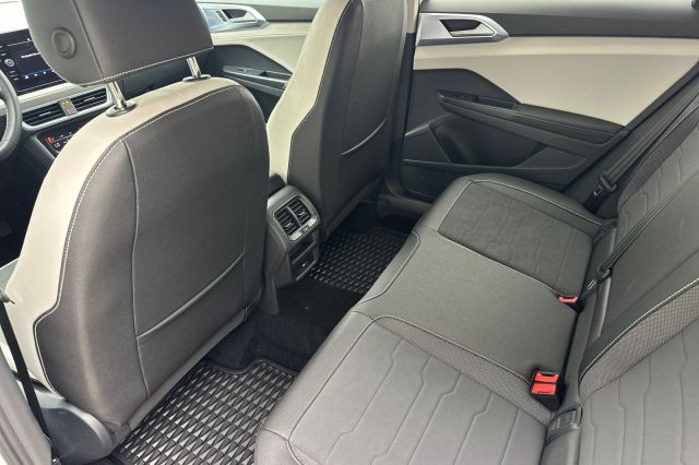 2025 Volkswagen Taos 1.5T SE 2025 Volkswagen Taos 1.5T SE