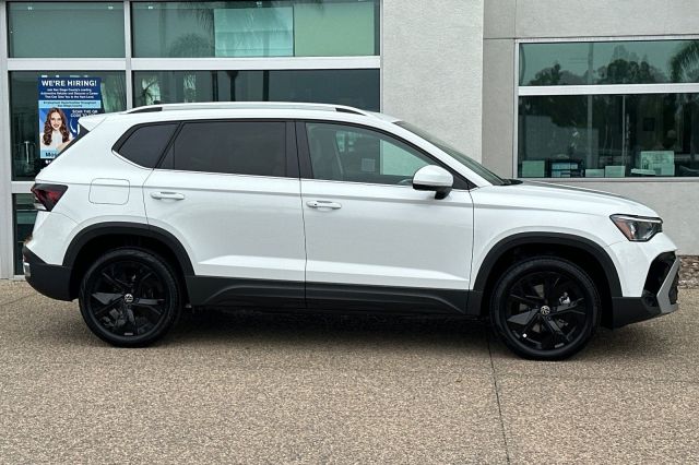 2025 Volkswagen Taos 1.5T SE 2025 Volkswagen Taos 1.5T SE