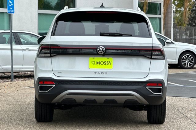 2025 Volkswagen Taos 1.5T SE 2025 Volkswagen Taos 1.5T SE