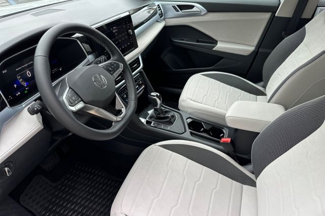 2025 Volkswagen Taos 1.5T SE 2025 Volkswagen Taos 1.5T SE