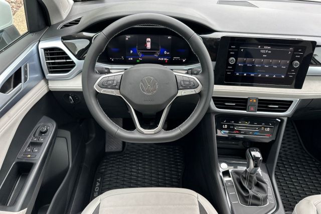 2025 Volkswagen Taos 1.5T SE 2025 Volkswagen Taos 1.5T SE