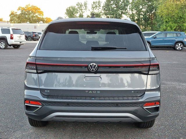2025 Volkswagen Taos SE