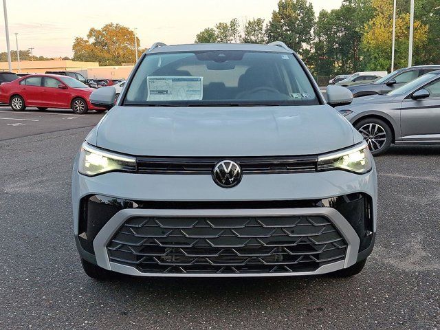 2025 Volkswagen Taos SE